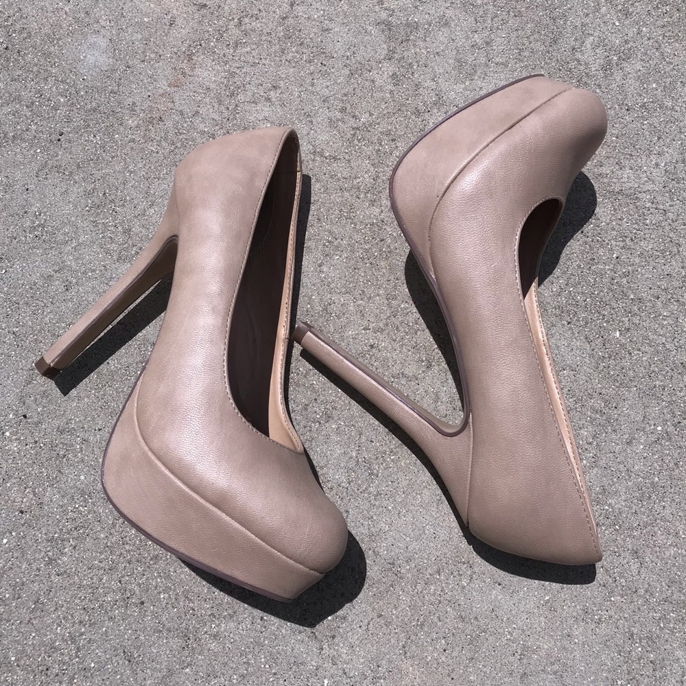 High Heels Size 7.5 - Picture 4 of 4